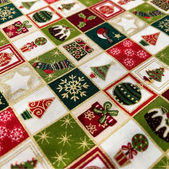 NEW 1 Yard 100% Cotton Fabric, Christmas Square Check Motif Pattern - Picture 4 of 6